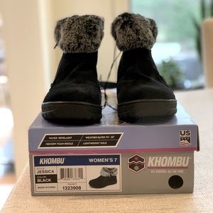 Khombu women’s boots.  NWT